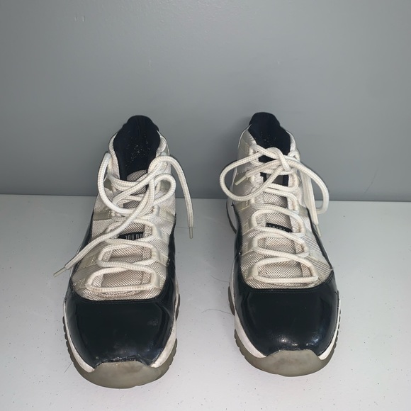 AIR JORDAN 11 RETRO
"Concord - Picture 3 of 7